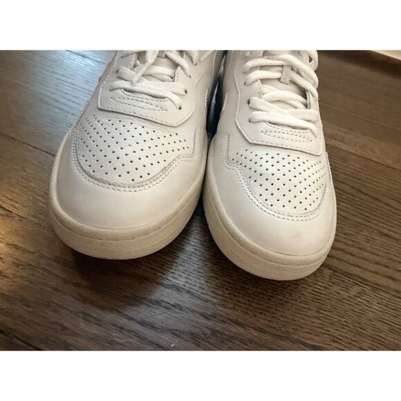 Veja V-90 Sneakers Women's Sz 10 Leather White $190 EUC - Picture 7 of 14